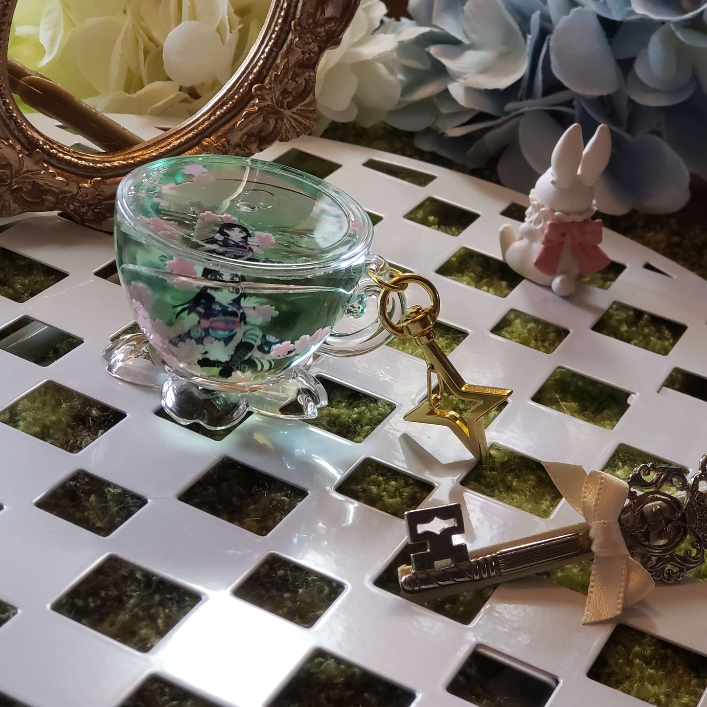 [PRE-SALE] Drink Me Alice Teacup Charm [Last Stock]